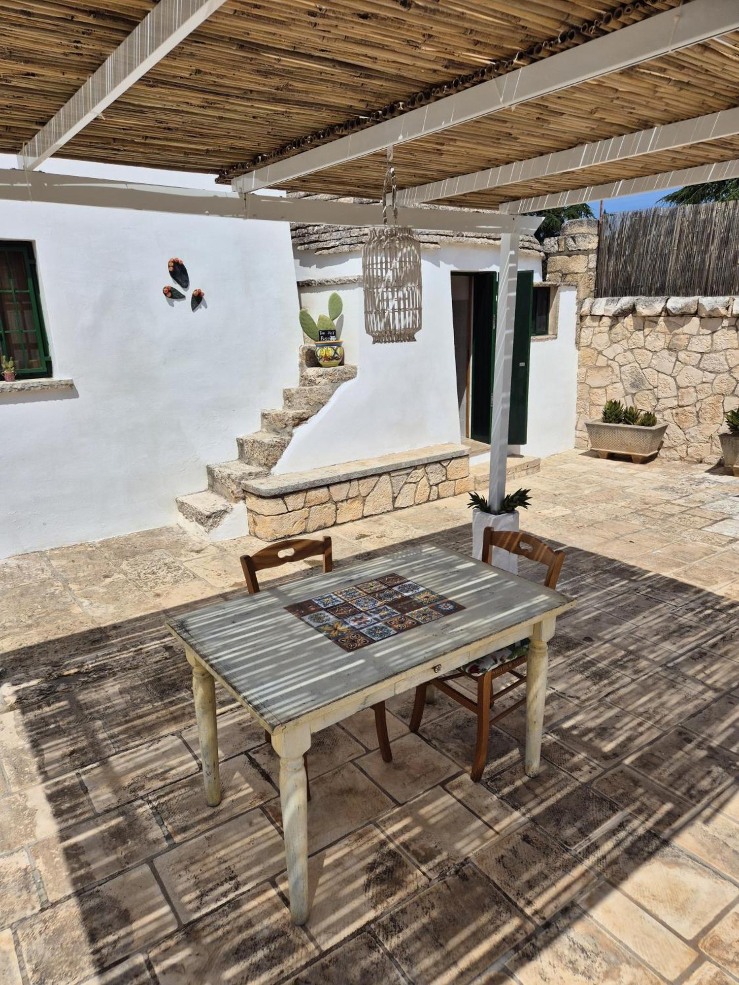 Trulli And Pool - I Cactus Villa Martina Franca Exterior photo